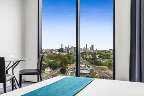 Essence Suites Taringa - Accommodation Search 0