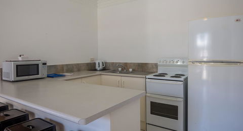 Bilinga Beach Motel - Accommodation Search 44