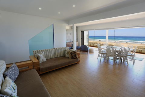 Bilinga Beach Motel - Accommodation Search 10