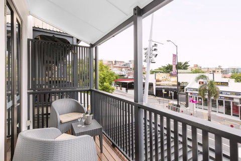 The Beetson Hotel -formerly Gambaro Hotel - Accommodation Search 24