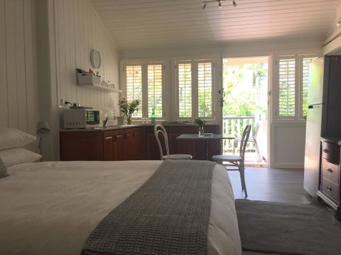 Halcyon On Bardon - Accommodation Search 1