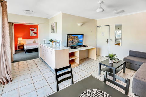 Coral Tree Inn - Accommodation Search 25