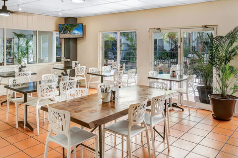 Coral Tree Inn - Accommodation Search 26