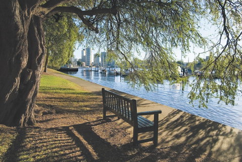 Oaks Brisbane River City Suites - Accommodation Search 12