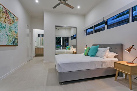 Oceans Edge Holiday Home - Accommodation Search 10