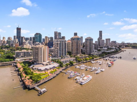 Dockside Brisbane - Accommodation Search 13