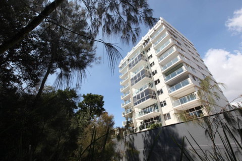 84 The Spit Holiday Apartments - Accommodation Search 30