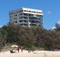 84 The Spit Holiday Apartments - Accommodation Search