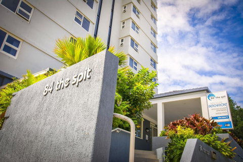 84 The Spit Holiday Apartments - Accommodation Search 2