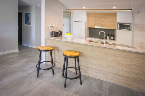 84 The Spit Holiday Apartments - Accommodation Search 11