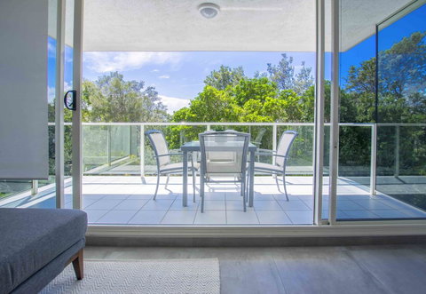 84 The Spit Holiday Apartments - Accommodation Search 12