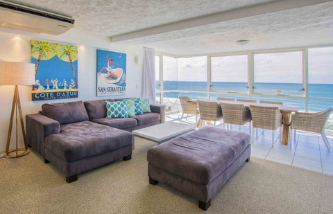 84 The Spit Holiday Apartments - Accommodation Search 13