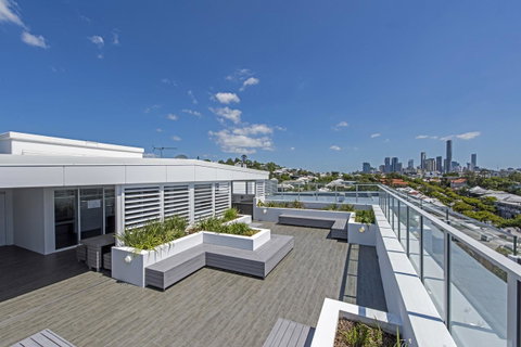 DoubleOne3 Apartments - Accommodation Search 0