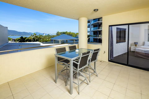 Jack And Newell Holiday Apartments - Accommodation Search 41