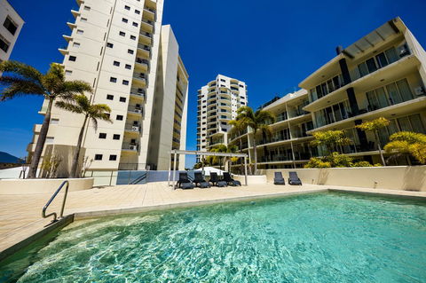 Jack And Newell Holiday Apartments - Accommodation Search 9