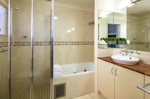 Jack And Newell Holiday Apartments - Accommodation Search 37