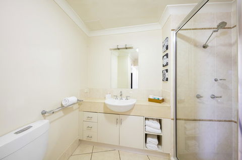 Jack And Newell Holiday Apartments - Accommodation Search 40