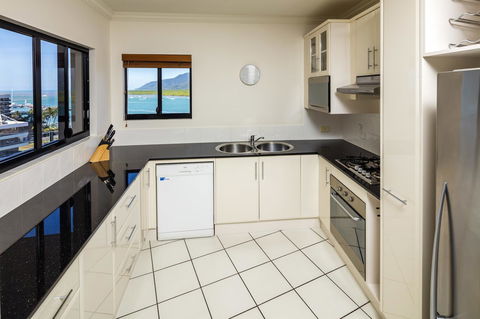 Jack And Newell Holiday Apartments - Accommodation Search 34