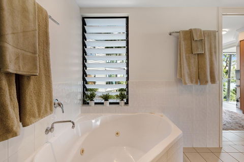 Oasis Apartments On Hamilton Island By HIHA - Accommodation Search 15