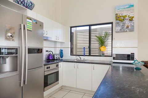 Cylinder Beach Mooloomba Unit 3 - Accommodation Search 6
