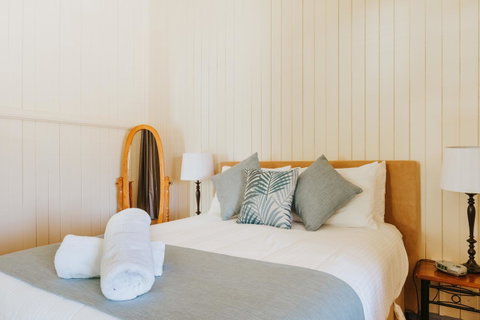 Apple Blossom Cottages - Accommodation Search 10