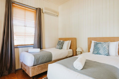 Apple Blossom Cottages - Accommodation Search 11