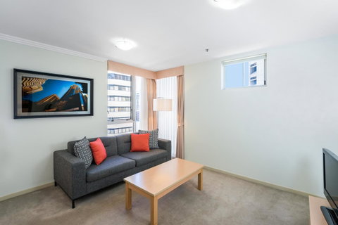 Mantra On Mary - Accommodation Search 25