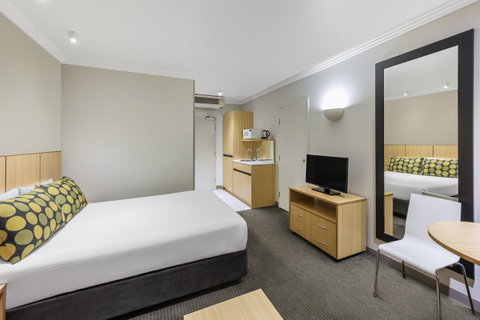 Mercure Brisbane Garden City - Accommodation Search 26