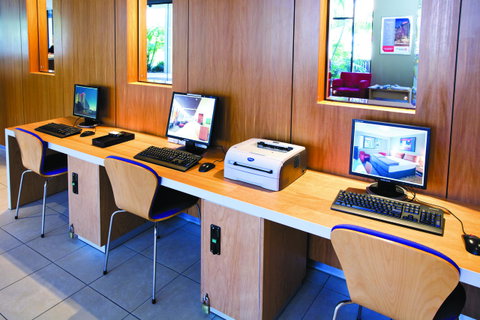 Mercure Brisbane Garden City - Accommodation Search 12