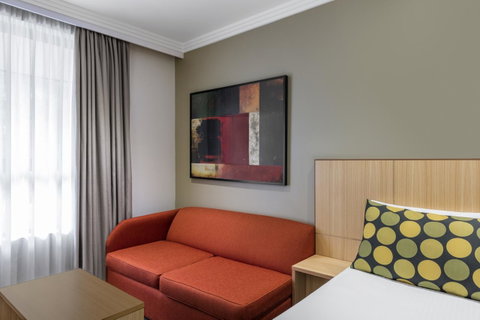 Mercure Brisbane Garden City - Accommodation Search 3