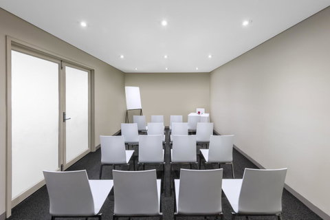 Mercure Brisbane Garden City - Accommodation Search 21