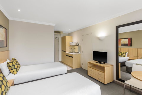 Mercure Brisbane Garden City - Accommodation Search 7