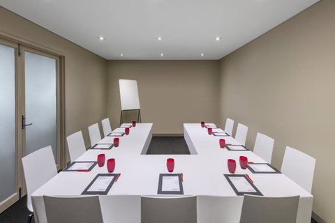 Mercure Brisbane Garden City - Accommodation Search 20