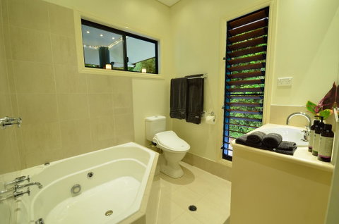 Misty Mountains Rainforest Retreat - Accommodation Search 12