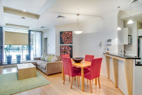 MacArthur Chambers - Accommodation Search 17