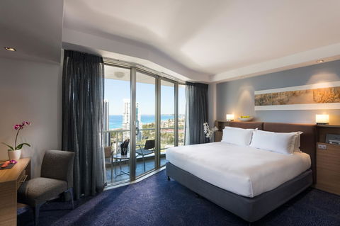 Sofitel Gold Coast Broadbeach - Accommodation Search 3