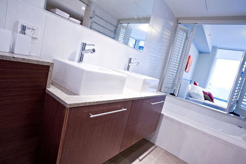 Lanai Riverside Apartments - Accommodation Search 17