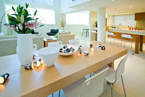 Lanai Riverside Apartments - Accommodation Search 25