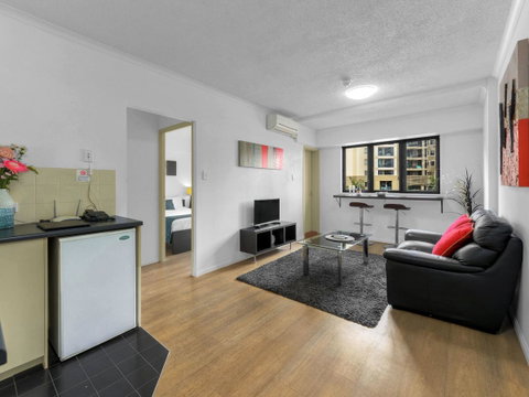 Central Brunswick Apartment Hotel - Accommodation Search 7
