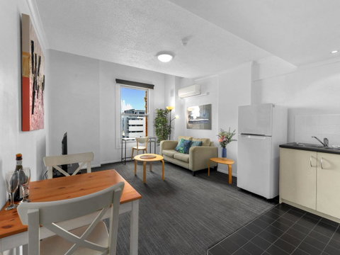 Central Brunswick Apartment Hotel - Accommodation Search 4