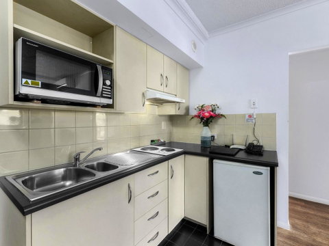 Central Brunswick Apartment Hotel - Accommodation Search 18