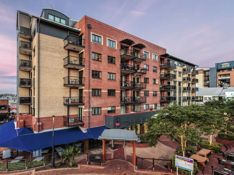 Central Brunswick Apartment Hotel - Accommodation Search 1