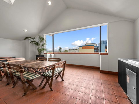 Central Brunswick Apartment Hotel - Accommodation Search 12