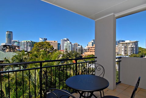 Spring Hill Mews Apartments - Accommodation Search 24