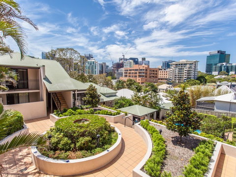 Spring Hill Mews Apartments - Accommodation Search 1