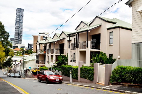 Spring Hill Mews Apartments - Accommodation Search 34