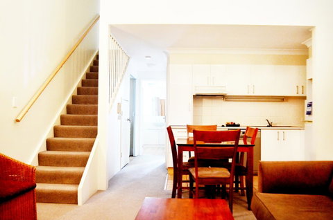 Spring Hill Mews Apartments - Accommodation Search 20
