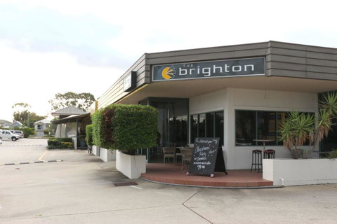 Brighton Hotel - Accommodation Search 0