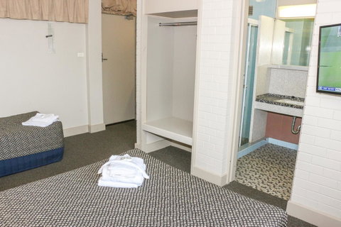 Brighton Hotel - Accommodation Search 5