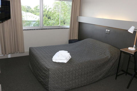 Brighton Hotel - Accommodation Search 1